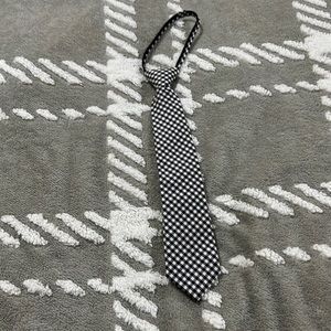Like New Lord & Taylor Boy’s zippered neck-tie in navy & white gingham print